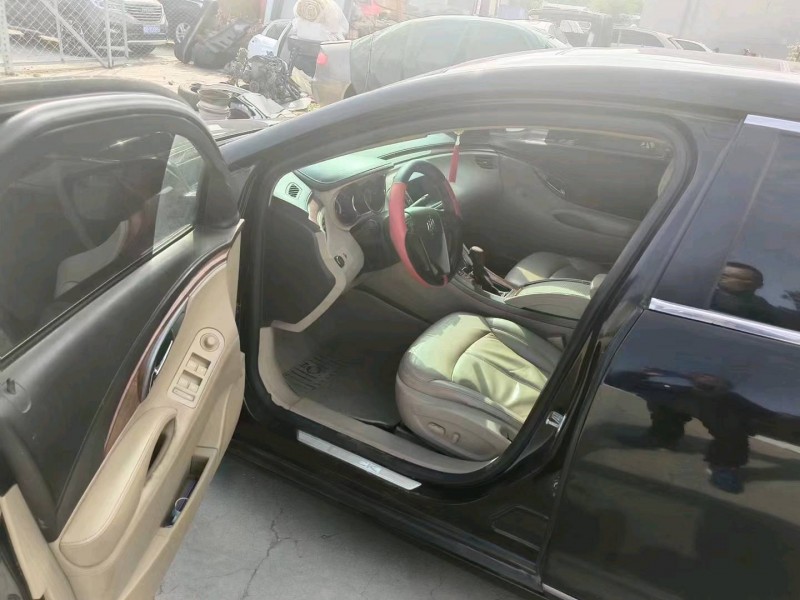 青岛13年别克君越4