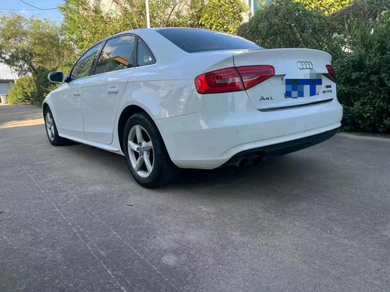 济宁13年奥迪A4L5