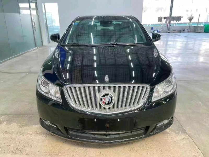 济宁13年别克君越1