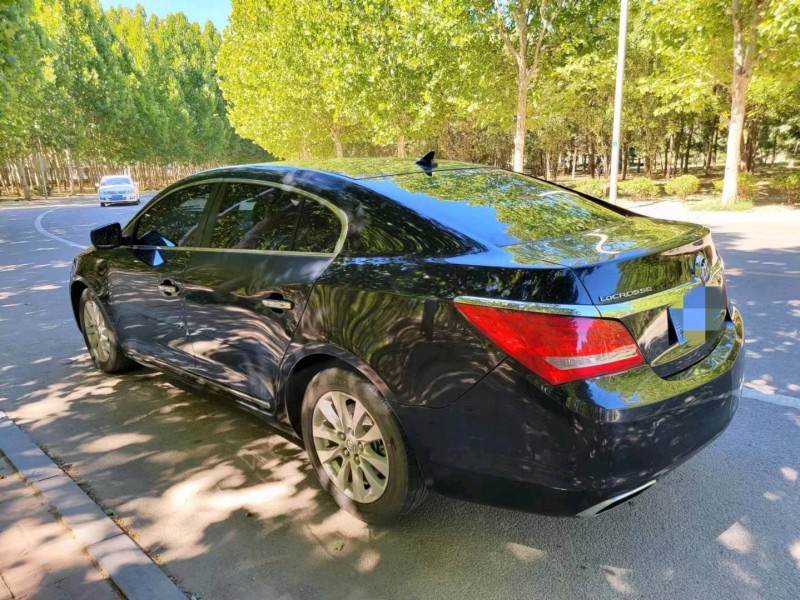 青岛13年别克君越2