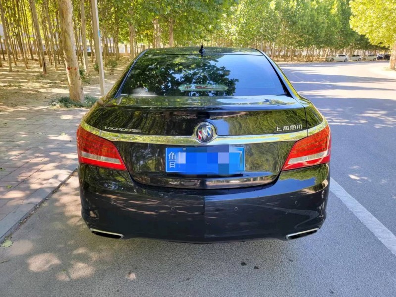 青岛13年别克君越1