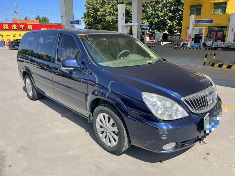 保定13年别克GL82