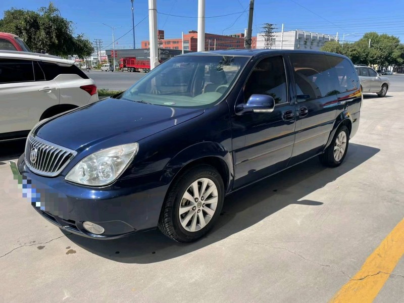 保定13年别克GL83