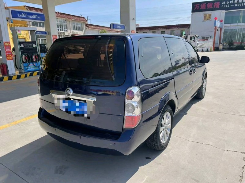 保定13年别克GL87