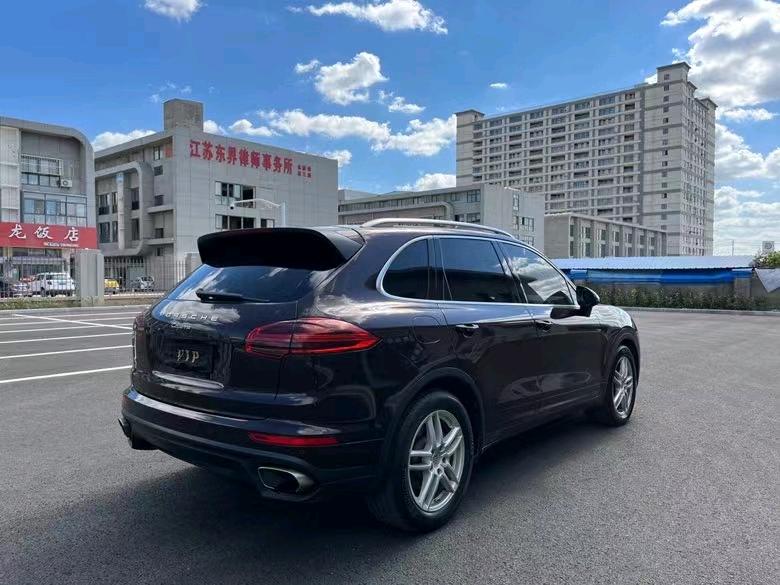 盐城16年保时捷卡宴2