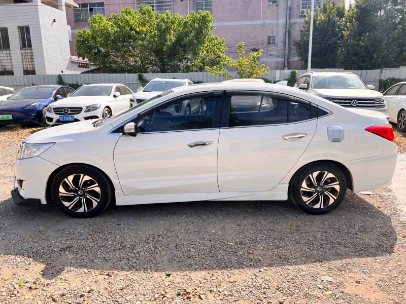 广州17年本田凌派4