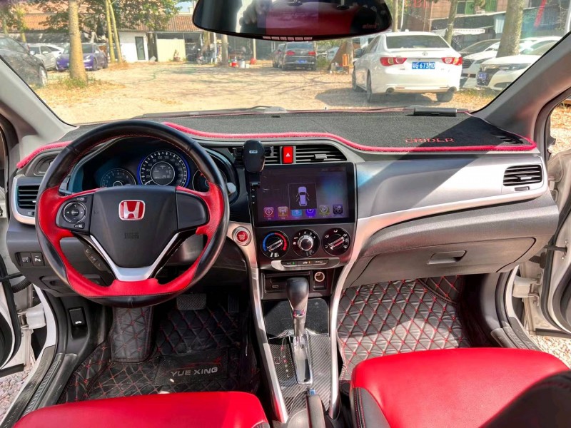 广州17年本田凌派8