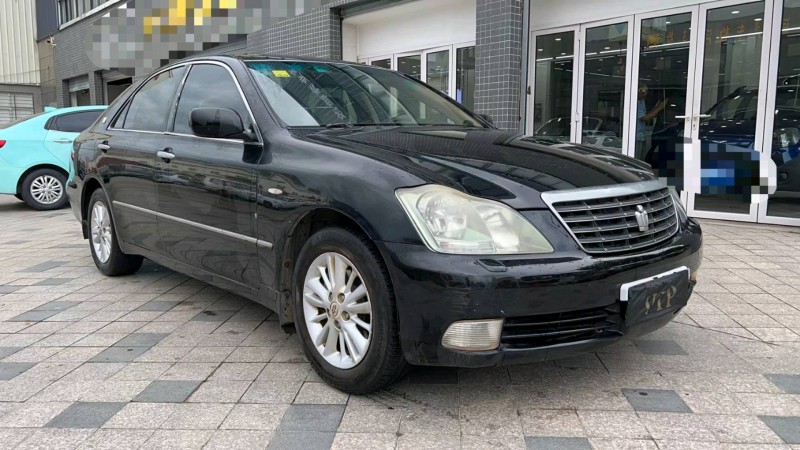 东莞06年丰田皇冠3