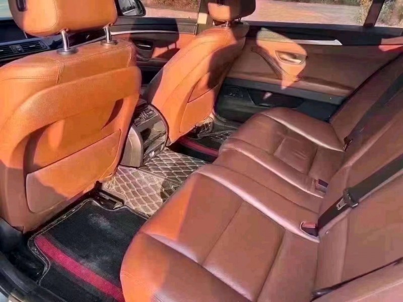 济宁14年宝马5系8