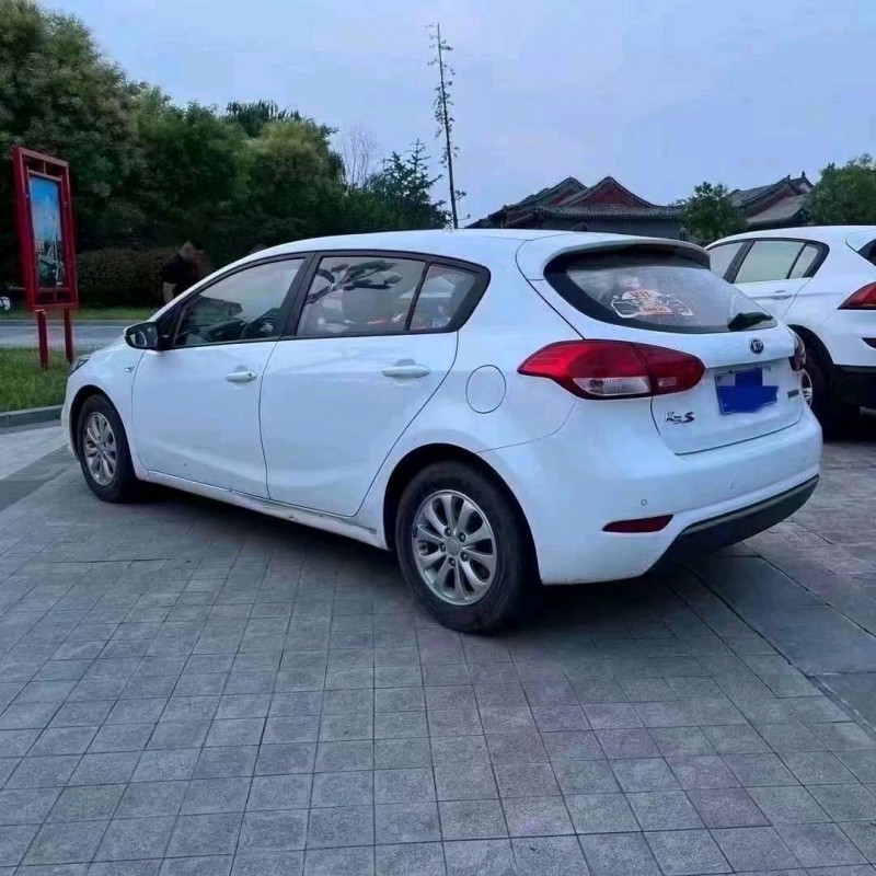 济宁16年起亚K3S5