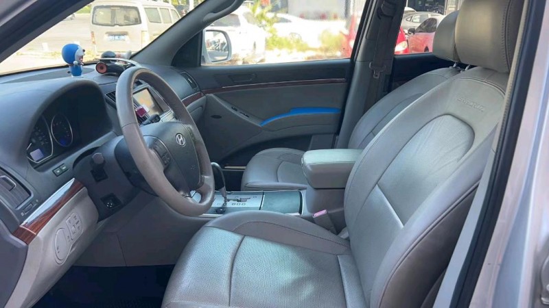 东莞09年现代维拉克斯4