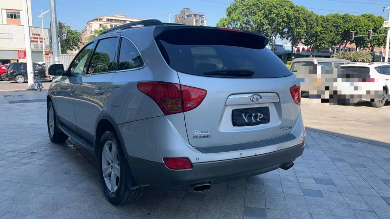 东莞09年现代维拉克斯8