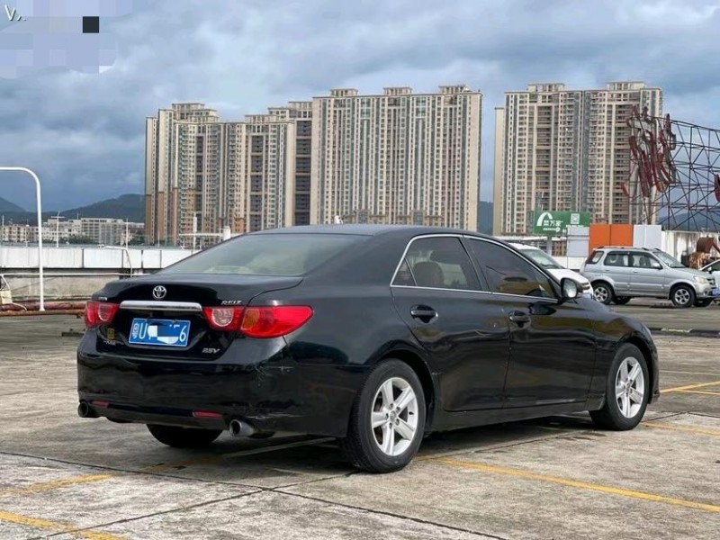 东莞11年丰田锐志7