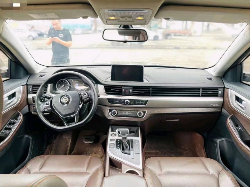 东莞17年东风景逸5