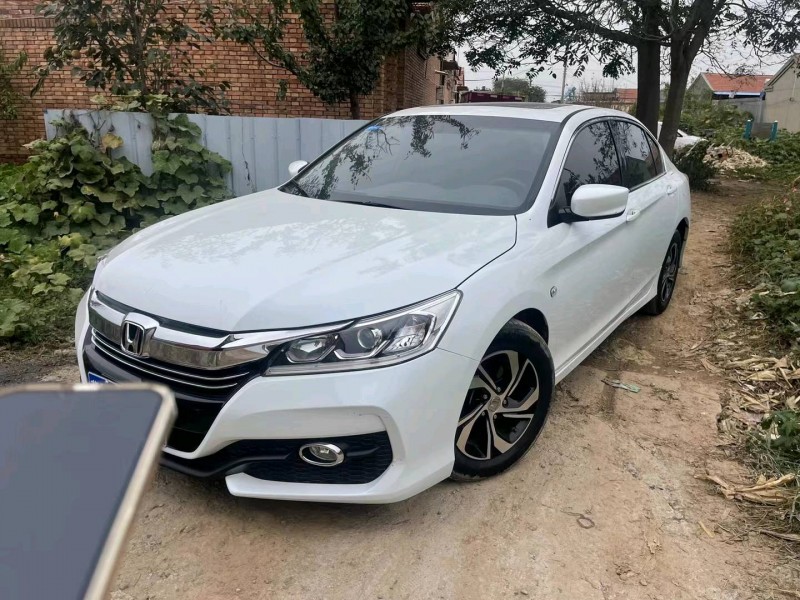 邯郸17年本田雅阁3