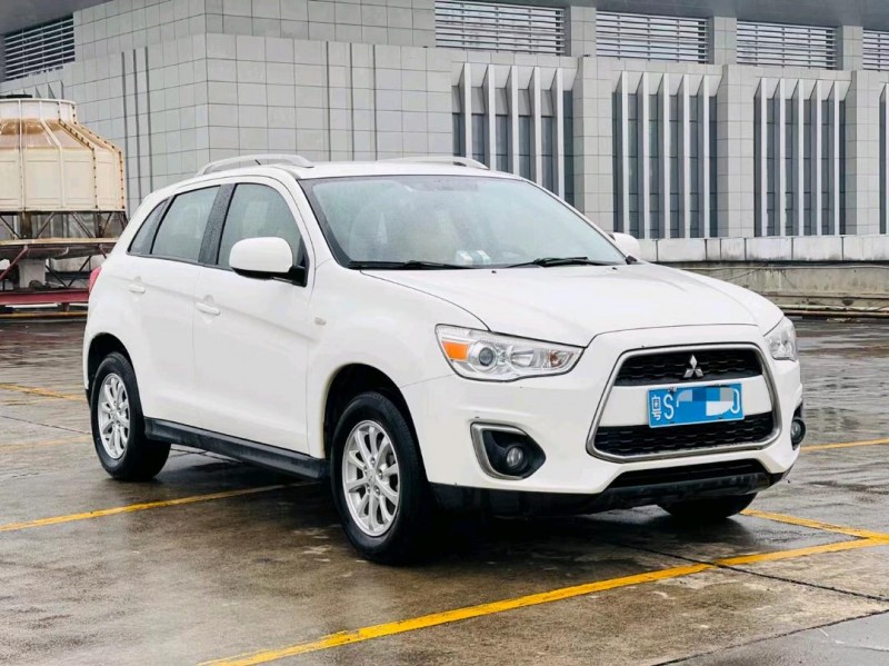 东莞14年三菱劲炫2