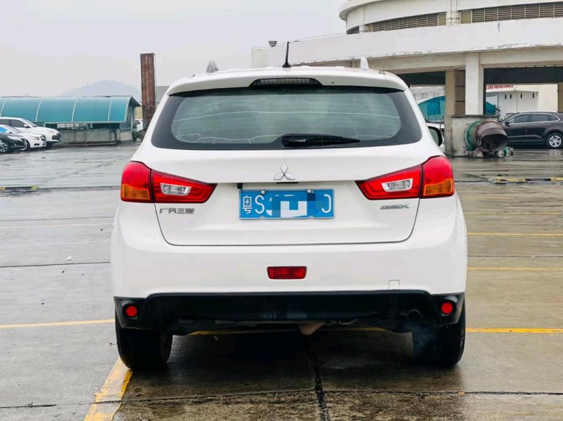 东莞14年三菱劲炫9