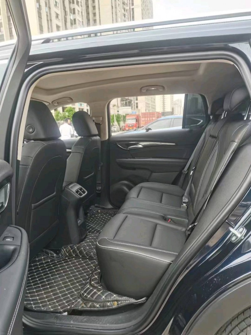 重庆22年别克昂科威4