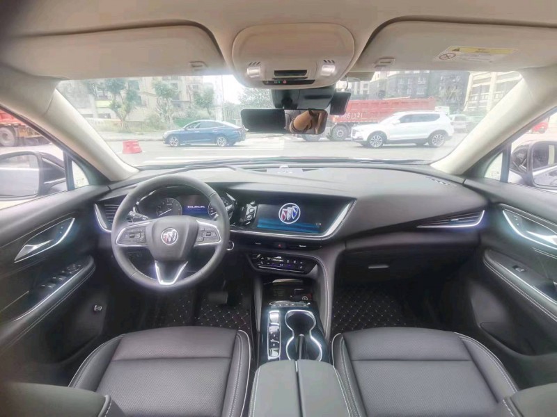 重庆22年别克昂科威9