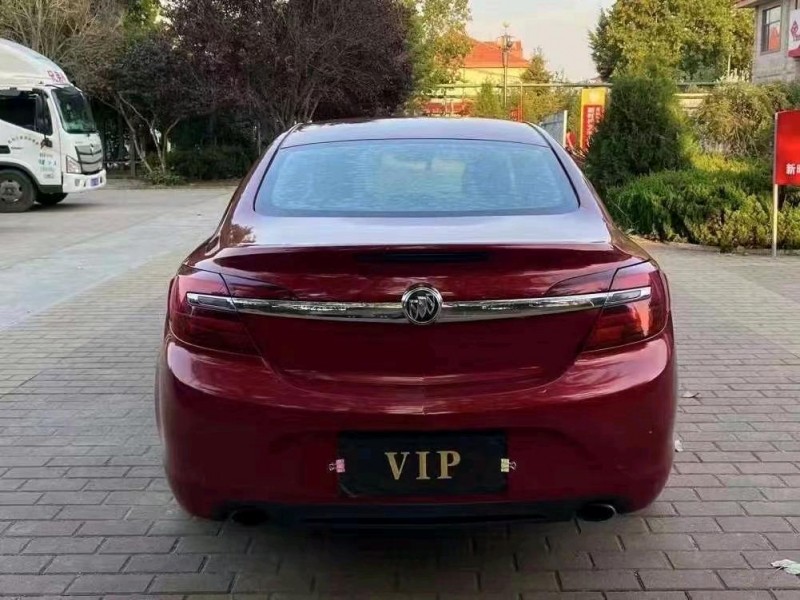 青岛15年别克君威4