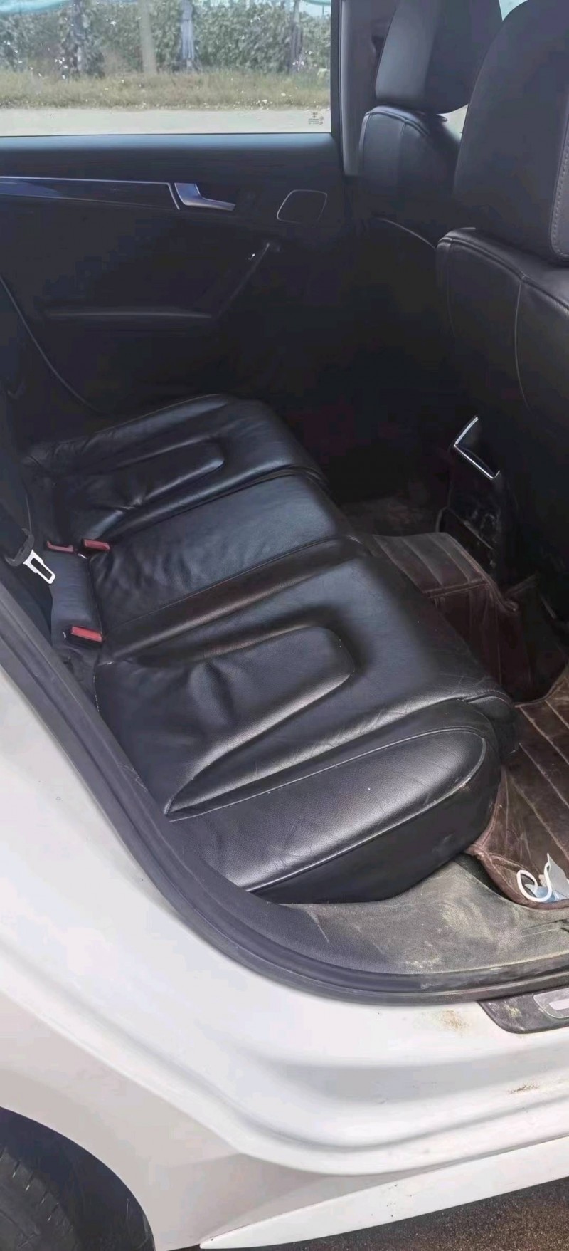 济宁13年奥迪A4L6