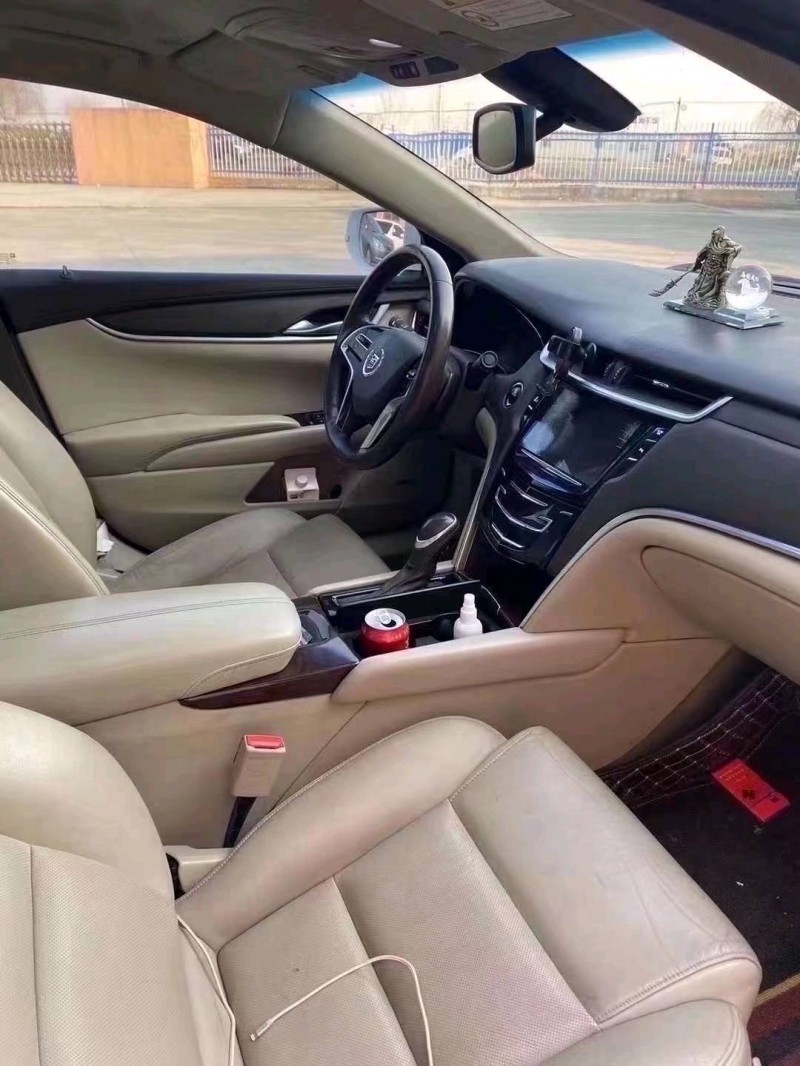 济宁16年凯迪拉克XTS3