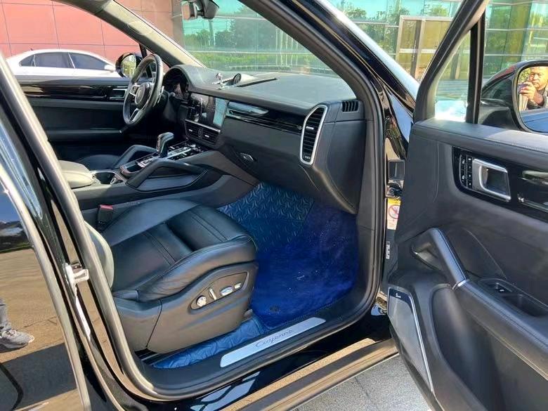 盐城19年保时捷卡宴4