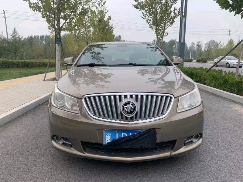 石家庄10年别克君越1