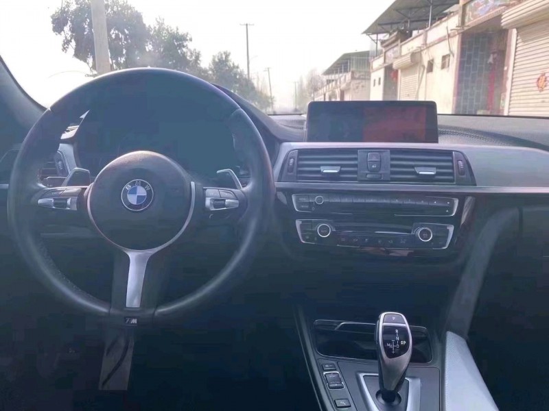 北京19年宝马3系6