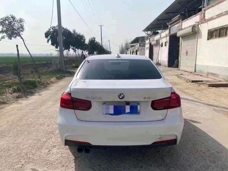 北京19年宝马3系8