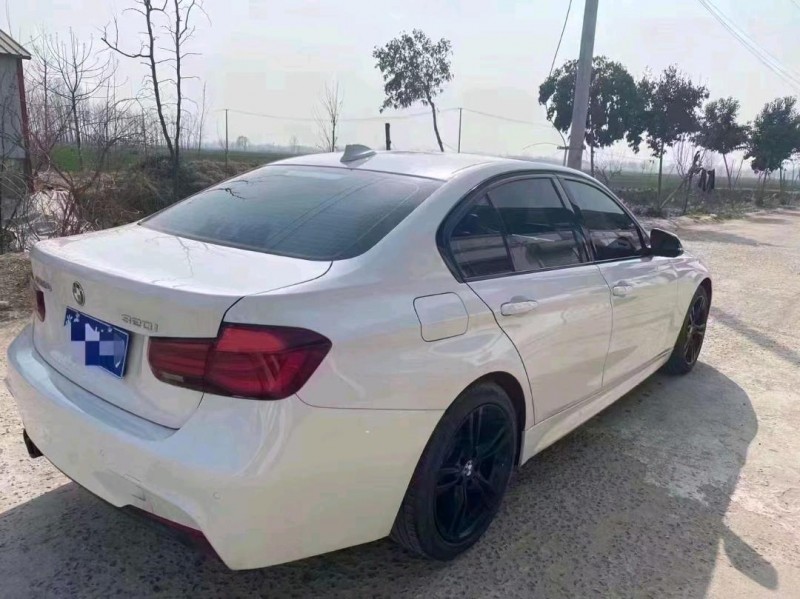北京19年宝马3系9