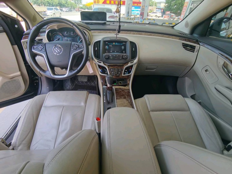 保定17年别克君越7