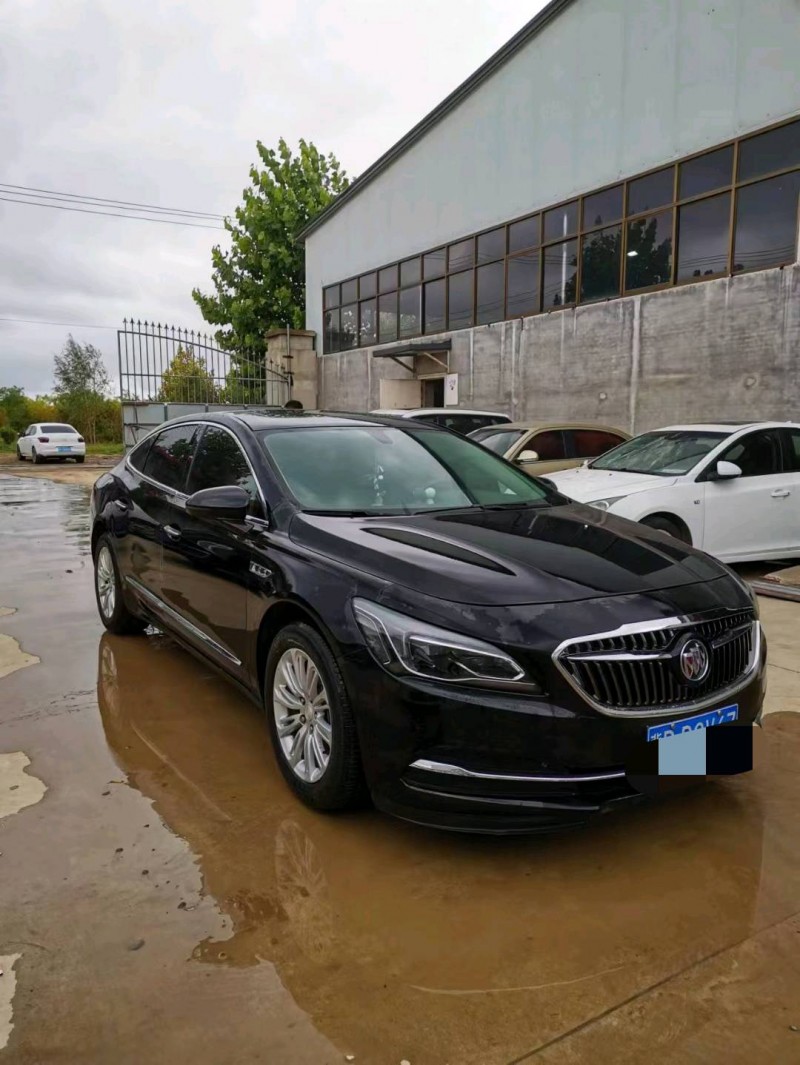 保定18年别克君越2