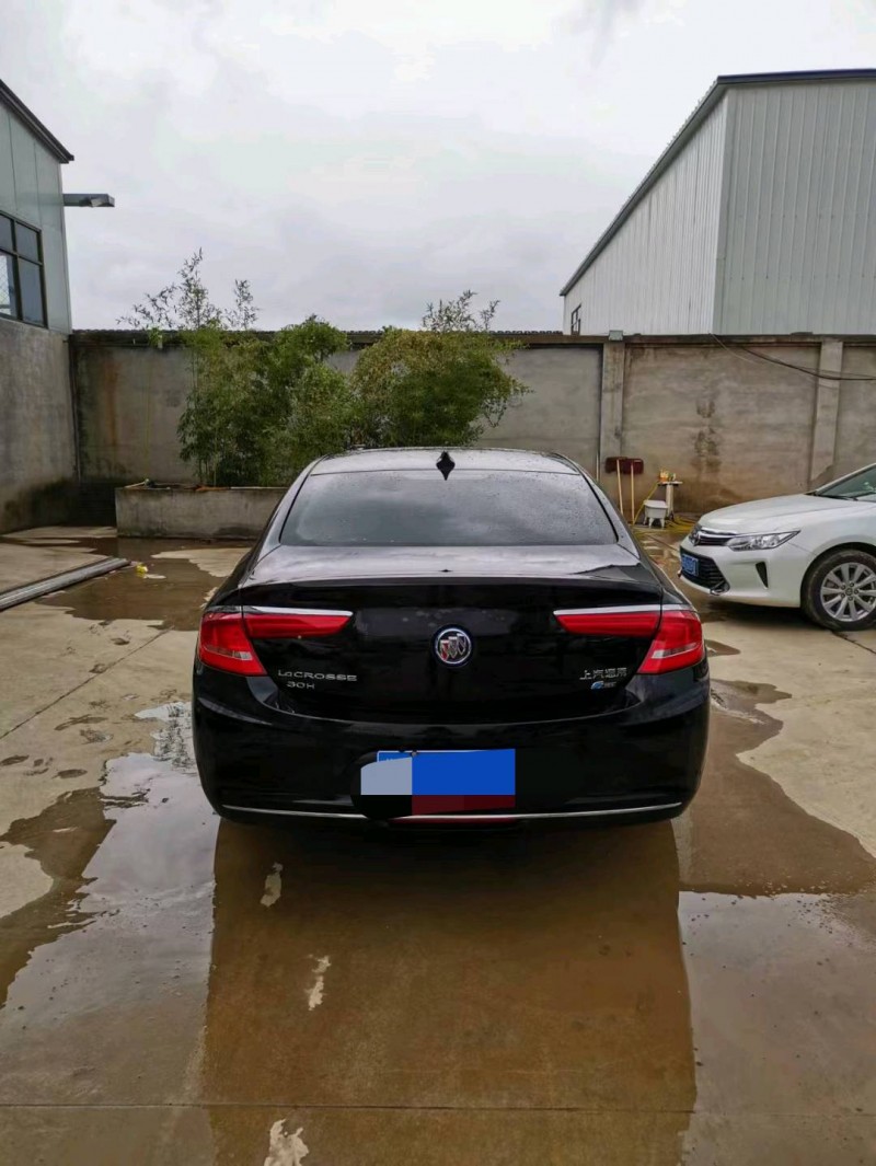 保定18年别克君越9