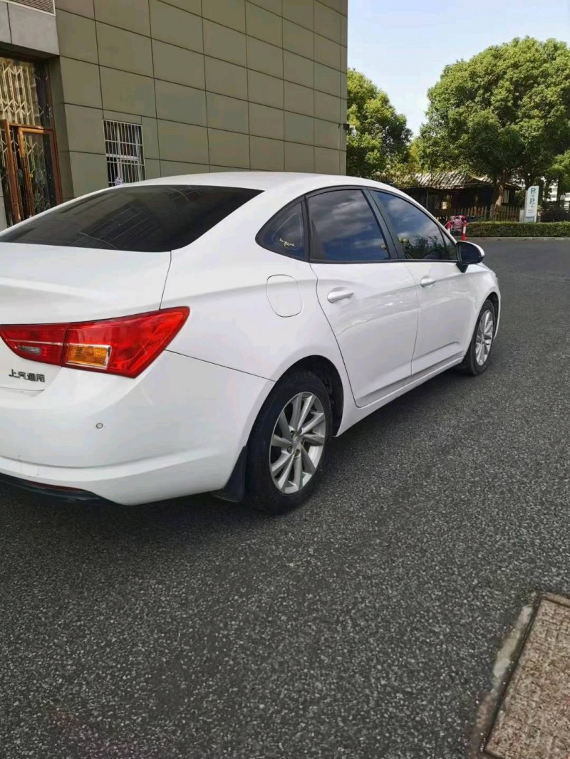 徐州16年别克威朗2