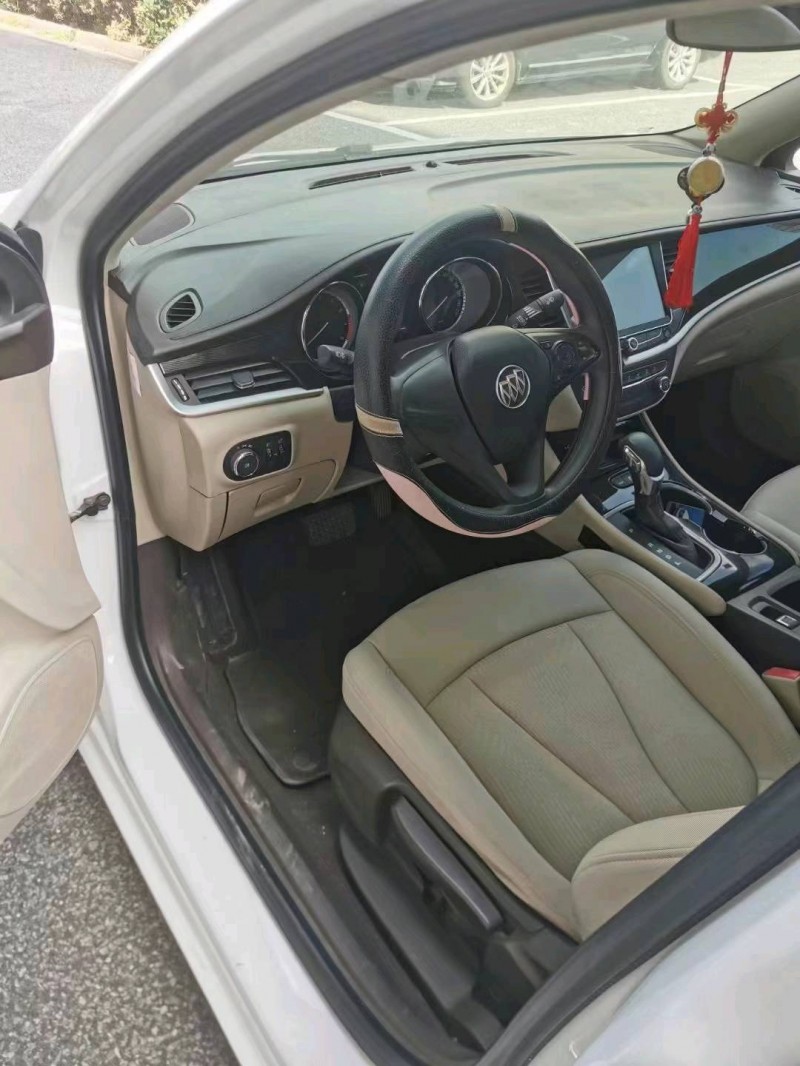 徐州16年别克威朗3