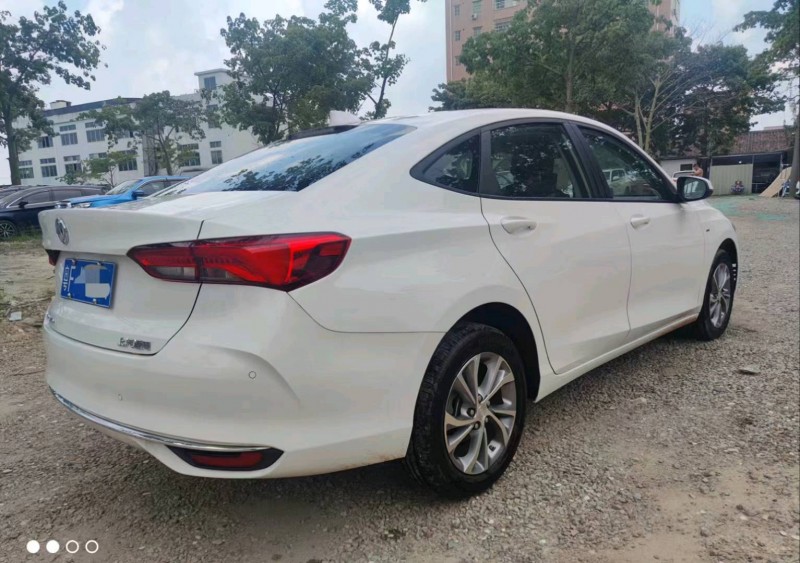 广州22年别克威朗5