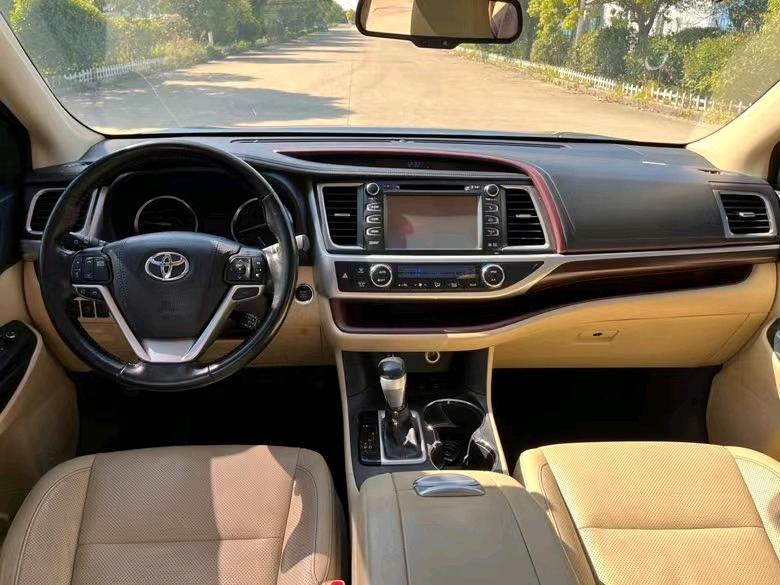 盐城15年丰田汉兰达7