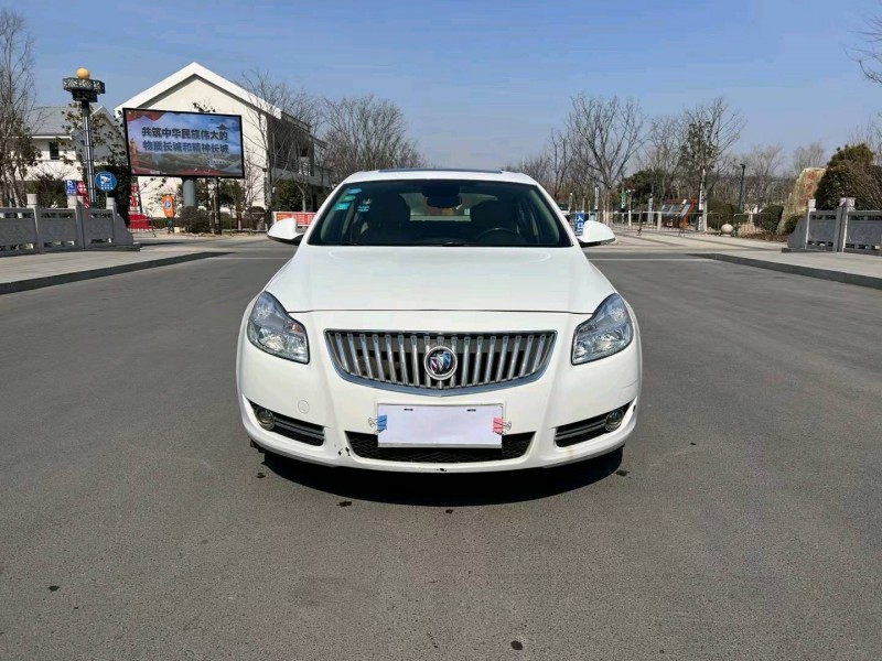 徐州12年别克君威1