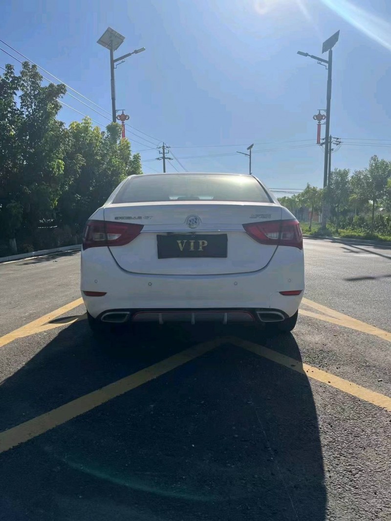 青岛17年别克英朗GT9