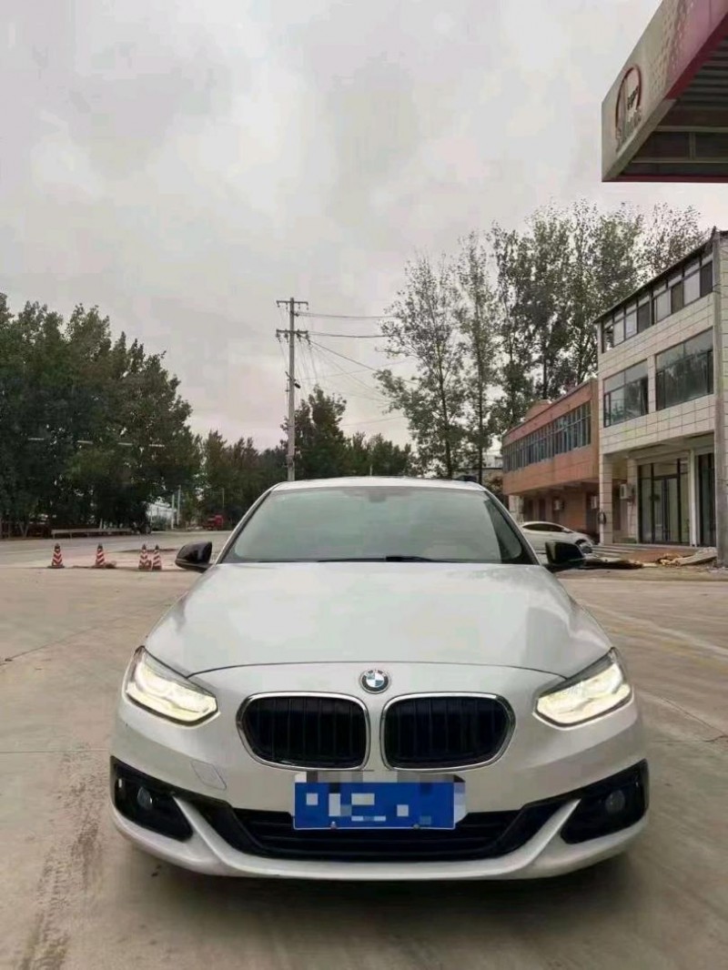 北京17年宝马1系1