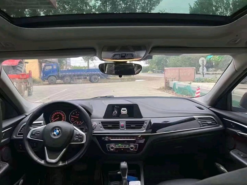 北京17年宝马1系5