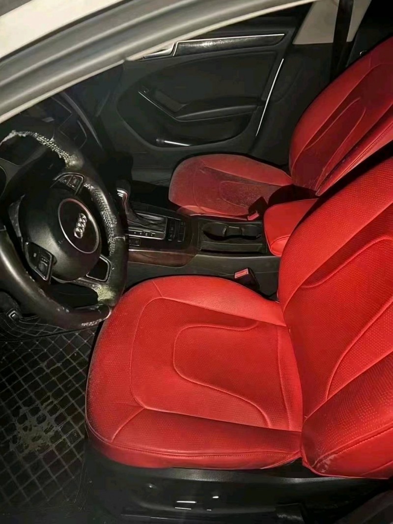 成都14年奥迪A4L2