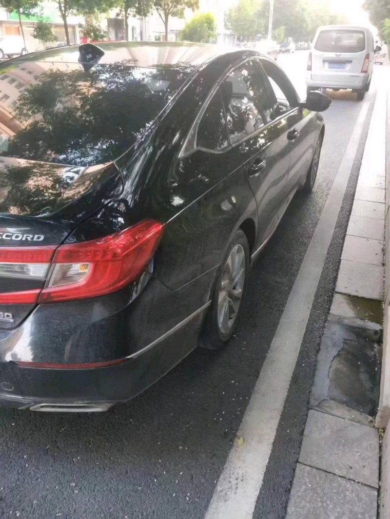 邢台19年本田雅阁5