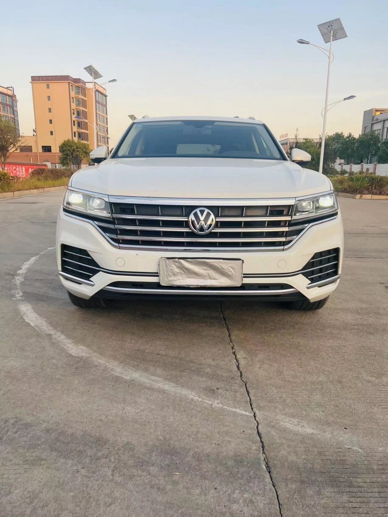 东莞20年大众途锐6