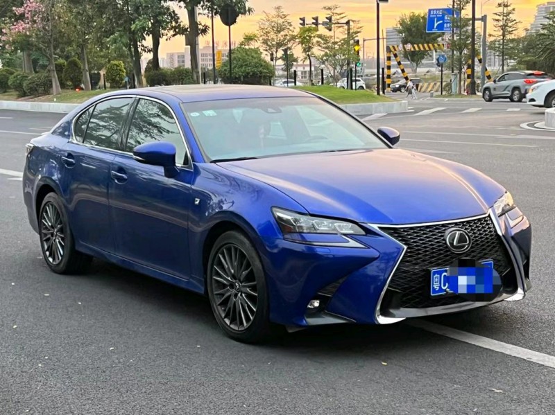 广州18年雷克萨斯GS2