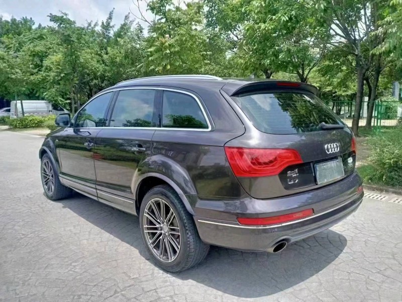 广州11年奥迪Q77