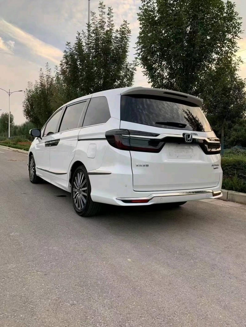 北京22年本田艾力绅8