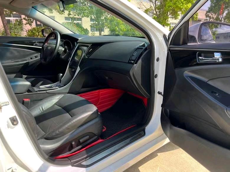 盐城15年现代索纳塔八6