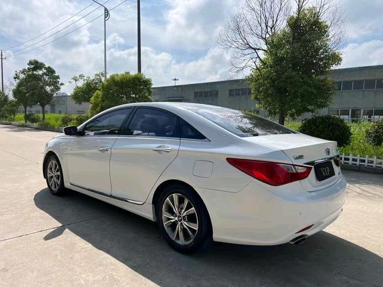 盐城15年现代索纳塔八9